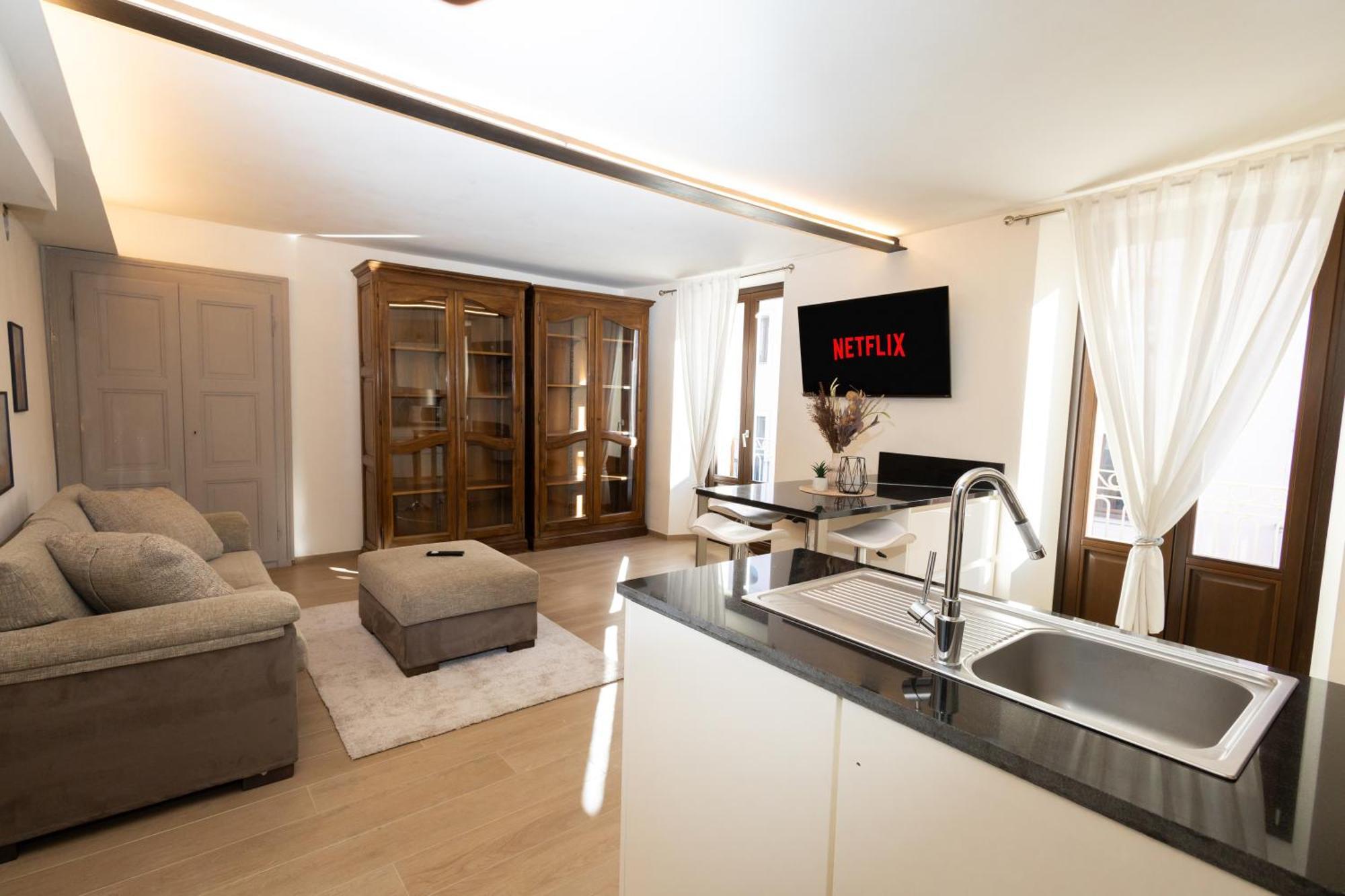 Maison Aubert In Centro Storico Aosta Kültér fotó